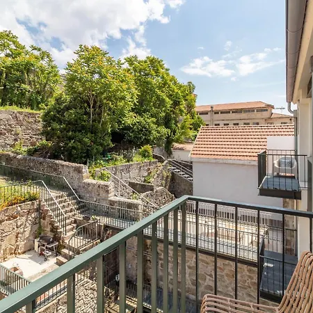 Apartman & Trendy W Balcony By Lovelystay